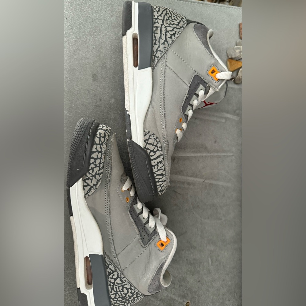 Jordan 3 Grey
